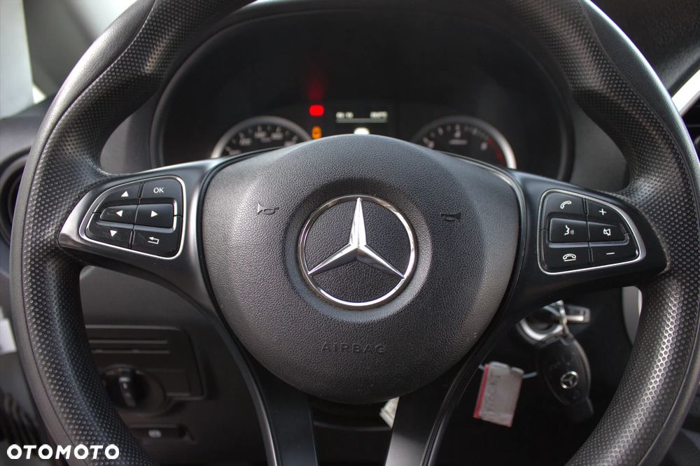 Mercedes-Benz VITO - 24
