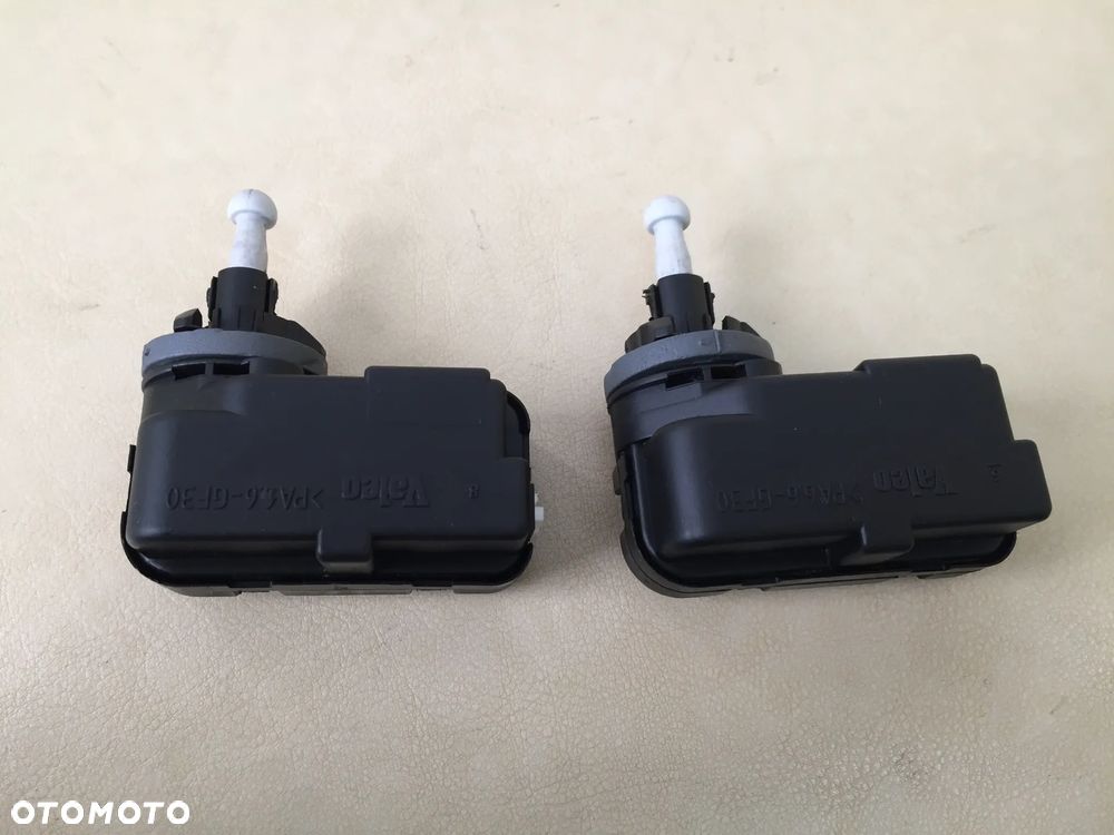 SILNICZEK REGULACJI LAMP ŚWIATEŁ REFLEKTORÓW SEAT ALTEA/ ALTEA XL/ TOLEDO III/ LEON II 5P0941295 - 5