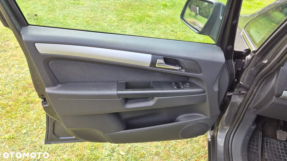 Opel Zafira 1.7 CDTI 111 - 16