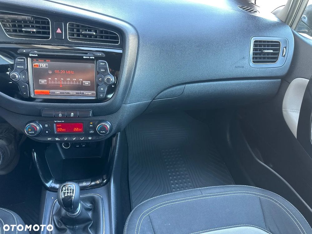 Kia Ceed - 15
