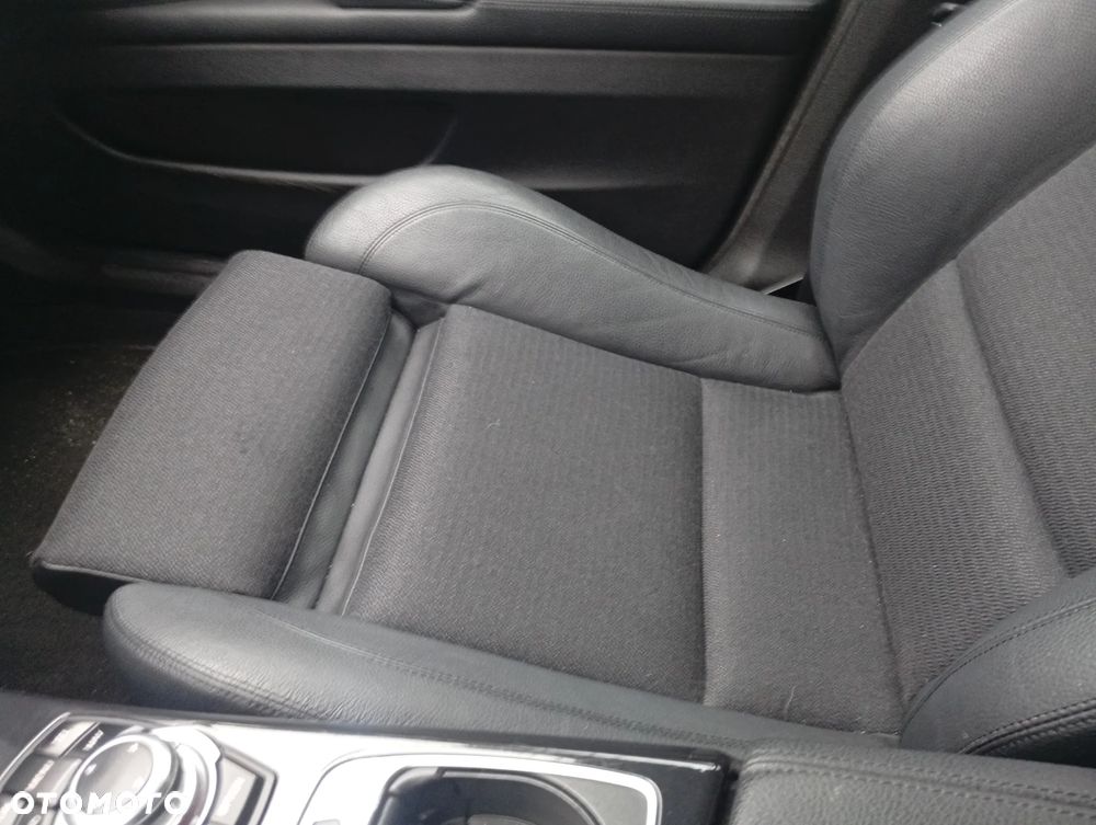 BMW Seria 5 520d Blue Performance - 11