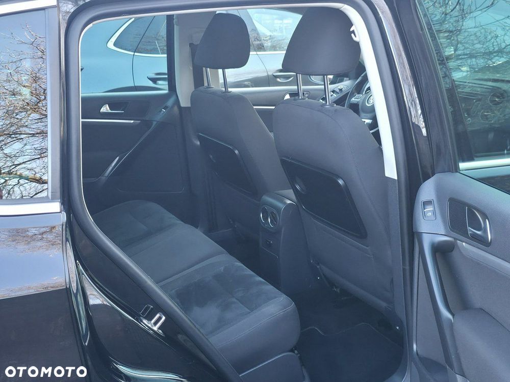 Volkswagen Tiguan - 10