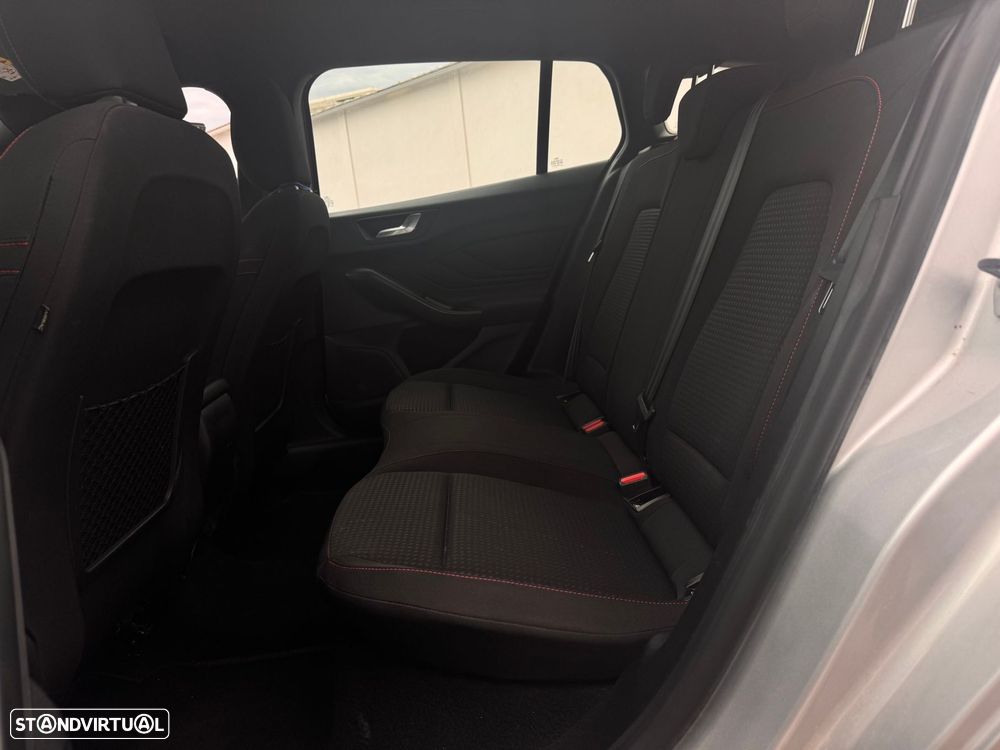 Ford Focus SW 1.0 EcoBoost MHEV ST-Line Aut. - 32