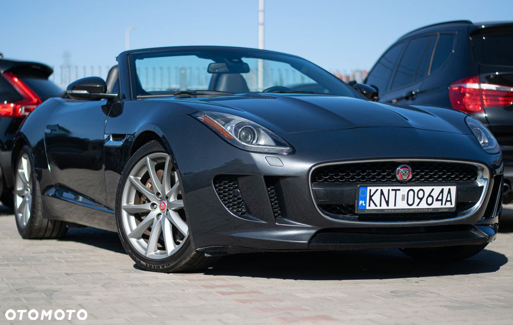 Jaguar F-Type R-Dynamic - 40