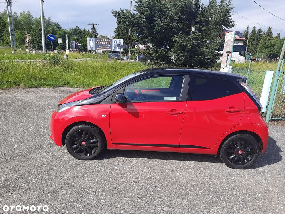 Toyota Aygo x-play touch - 4