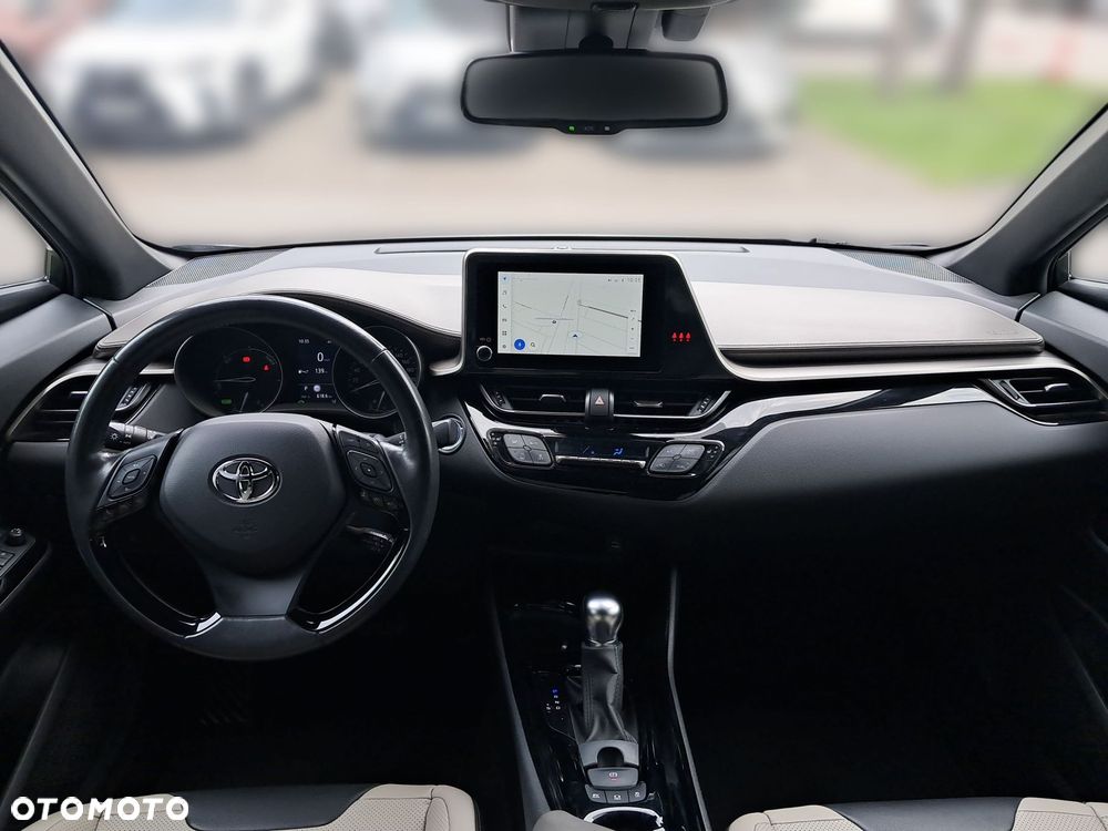 Toyota C-HR 2.0 Hybrid Executive - 3