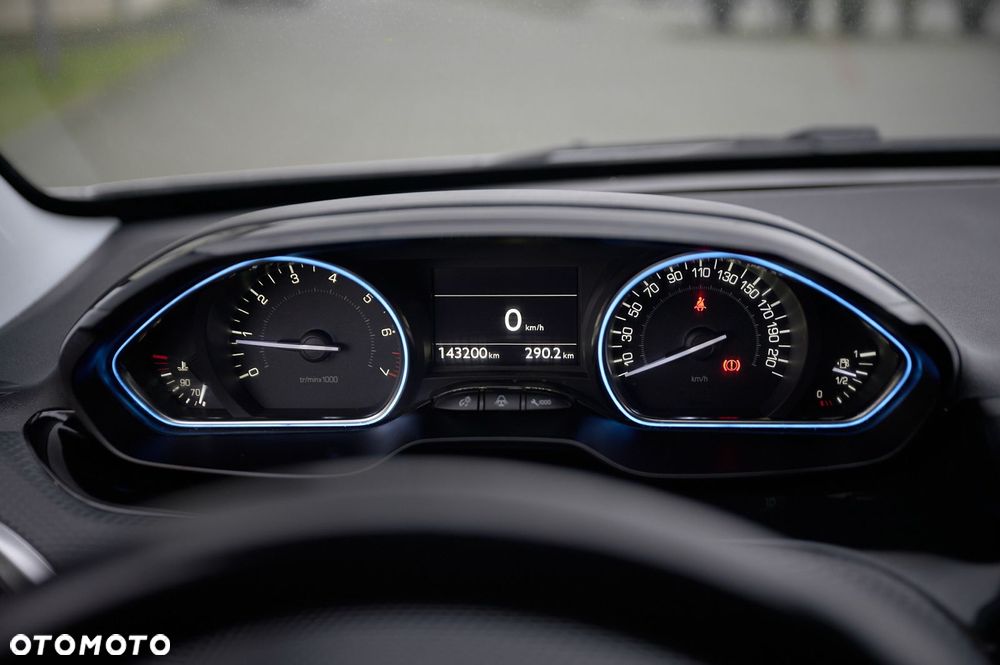 Peugeot 2008 PureTech 110 Stop&Start Allure - 33