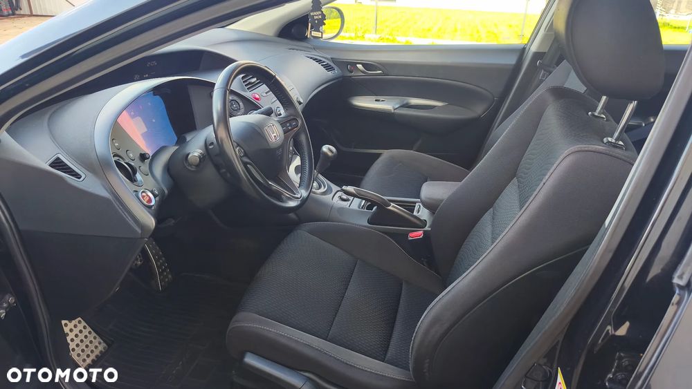 Honda Civic 1.8 Sport - 9