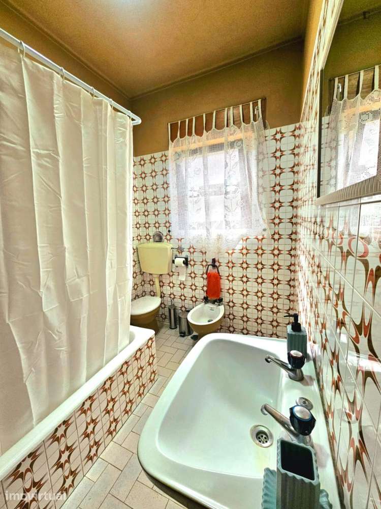 Quarto - localizado em Amadora Lisbon - Grande imagem: 2/9