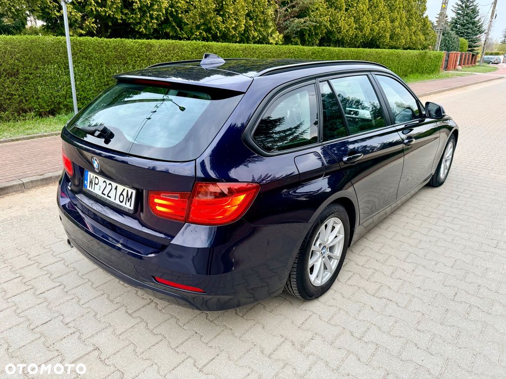 BMW Seria 3 320d - 13