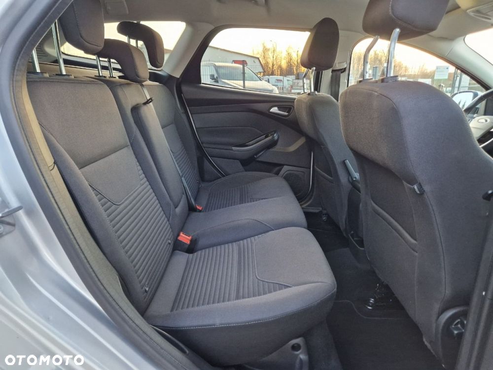 Ford Focus 1.0 EcoBoost Titanium - 23