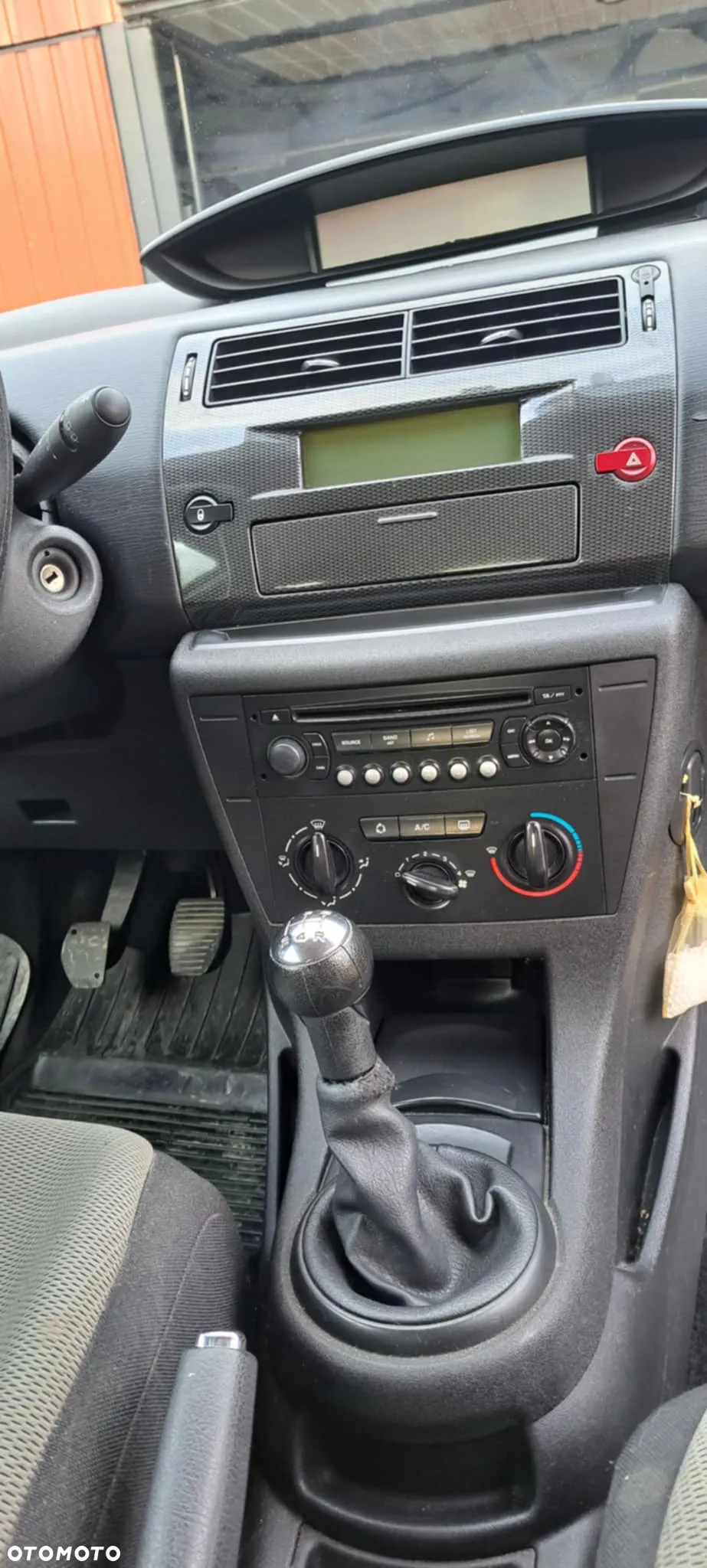 Citroën C4 1.4 16V VTR - 9
