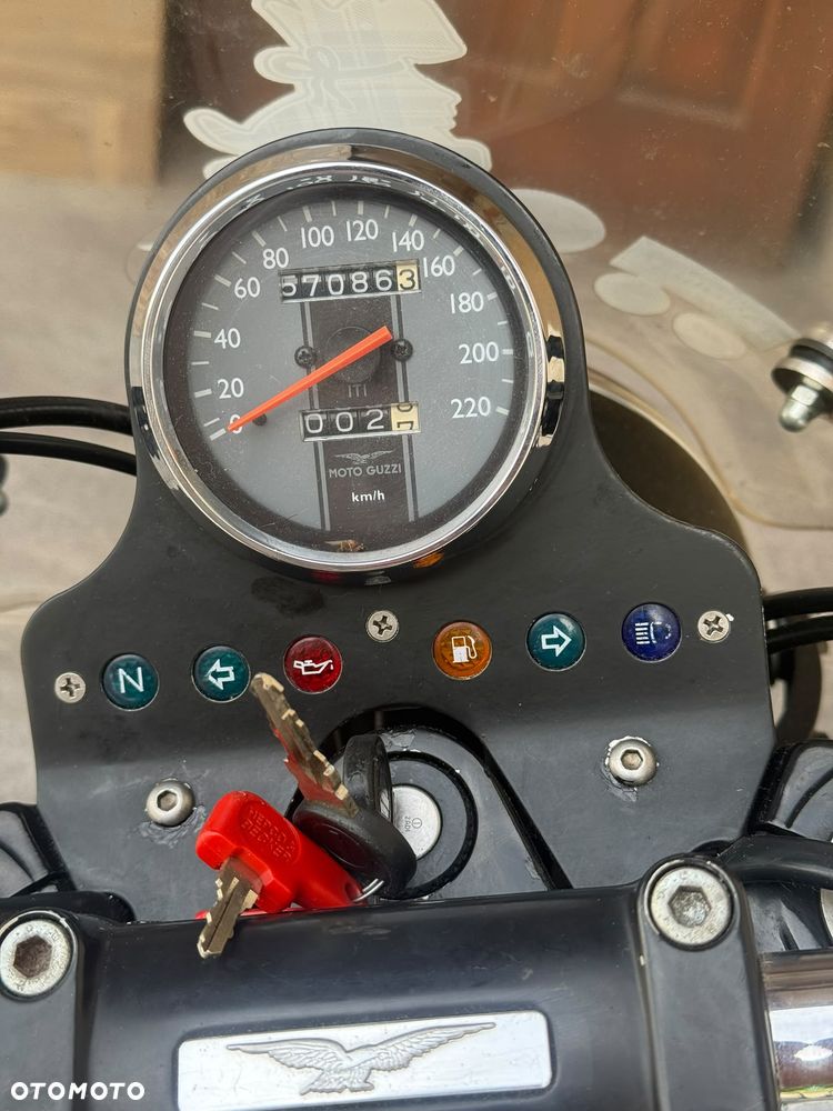 Moto Guzzi California - 13