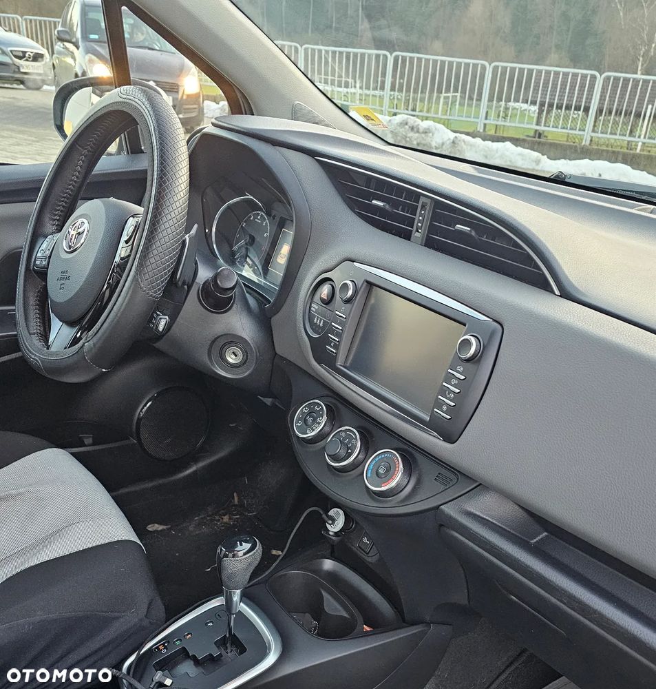 Toyota Yaris - 19