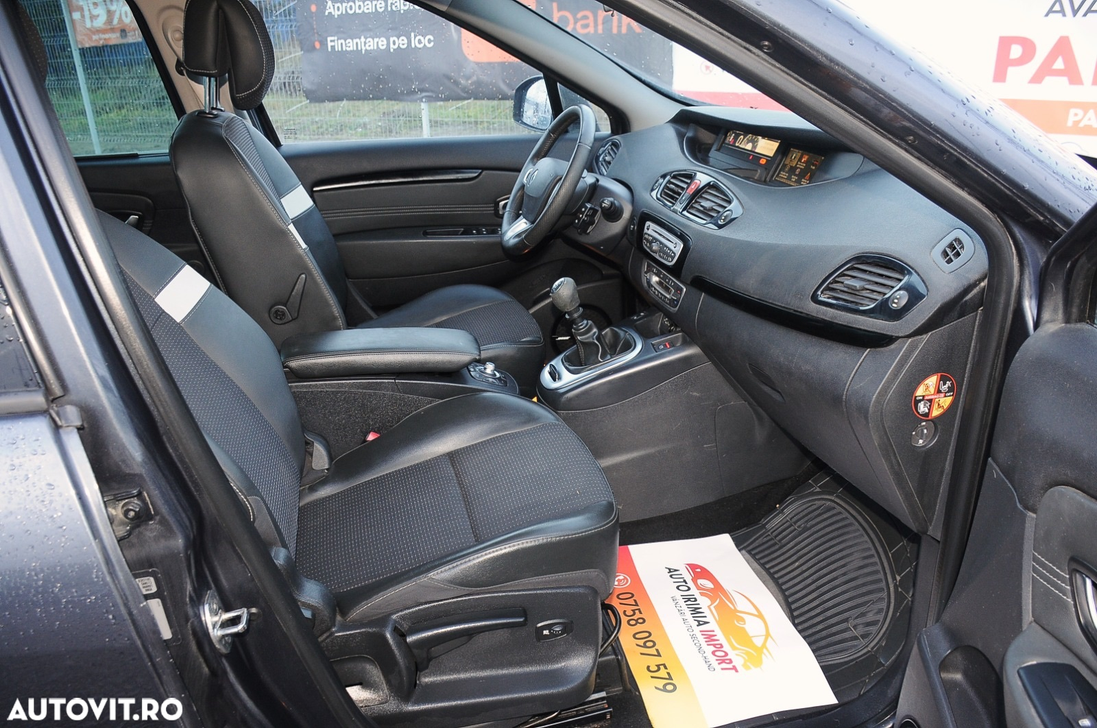 Renault Scenic dCi 130 FAP Bose Edition - 11