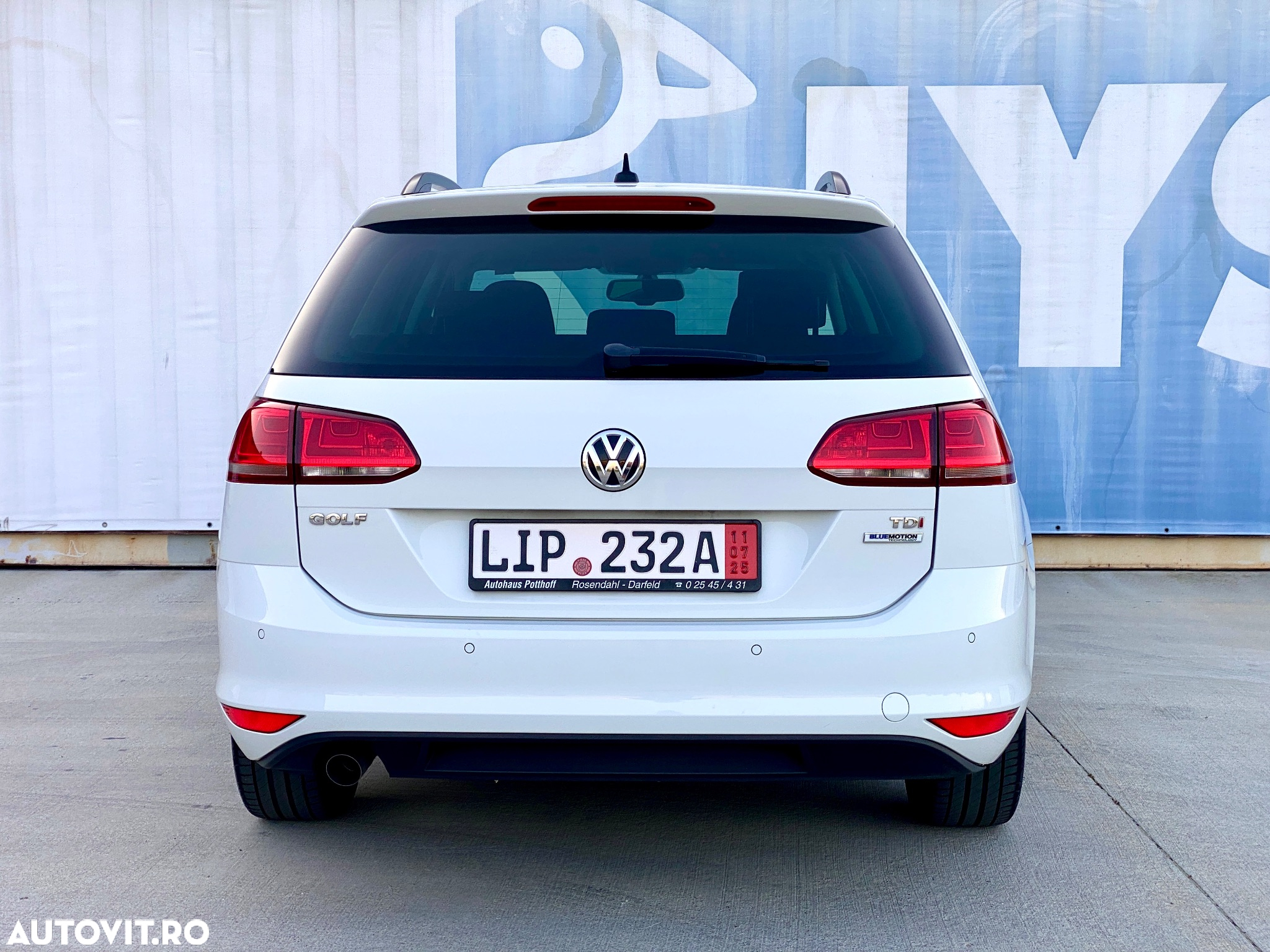 Volkswagen Golf 1.6 TDI BlueMotion Technology Lounge - 13