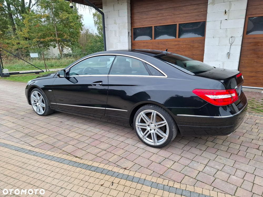 Mercedes-Benz Klasa E - 2