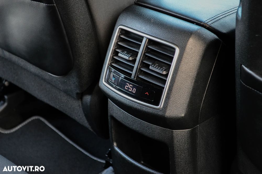 Kia Sportage 1.6T-GDI Hybrid 2WD Aut. Spirit - 27