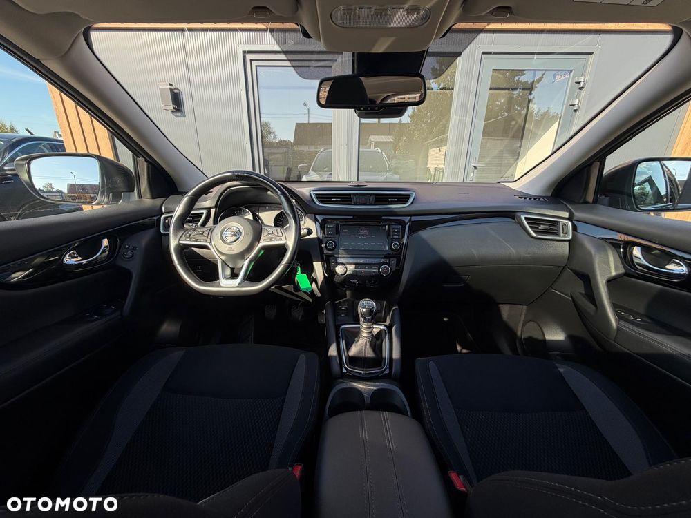 Nissan Qashqai 1.3 DIG-T N-Connecta EU6d - 26