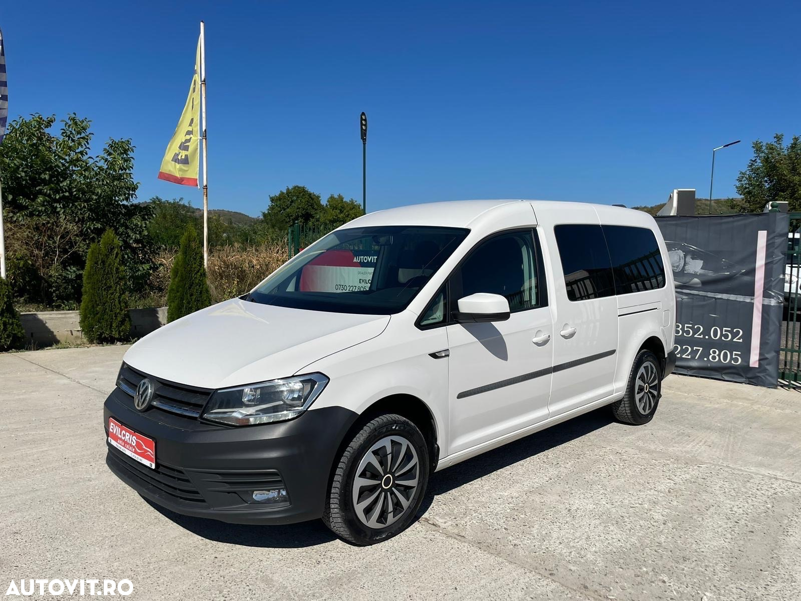 Volkswagen Caddy 2.0 TDI Maxi - 12