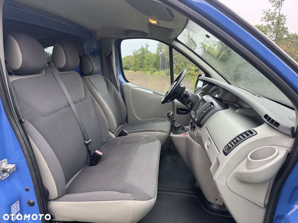 Opel Vivaro - 17