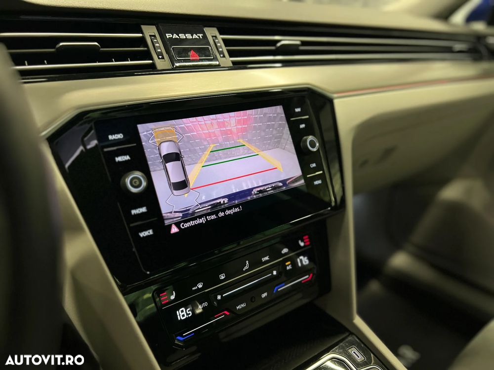 Volkswagen Passat Variant 2.0 TDI DSG R Executive - 17