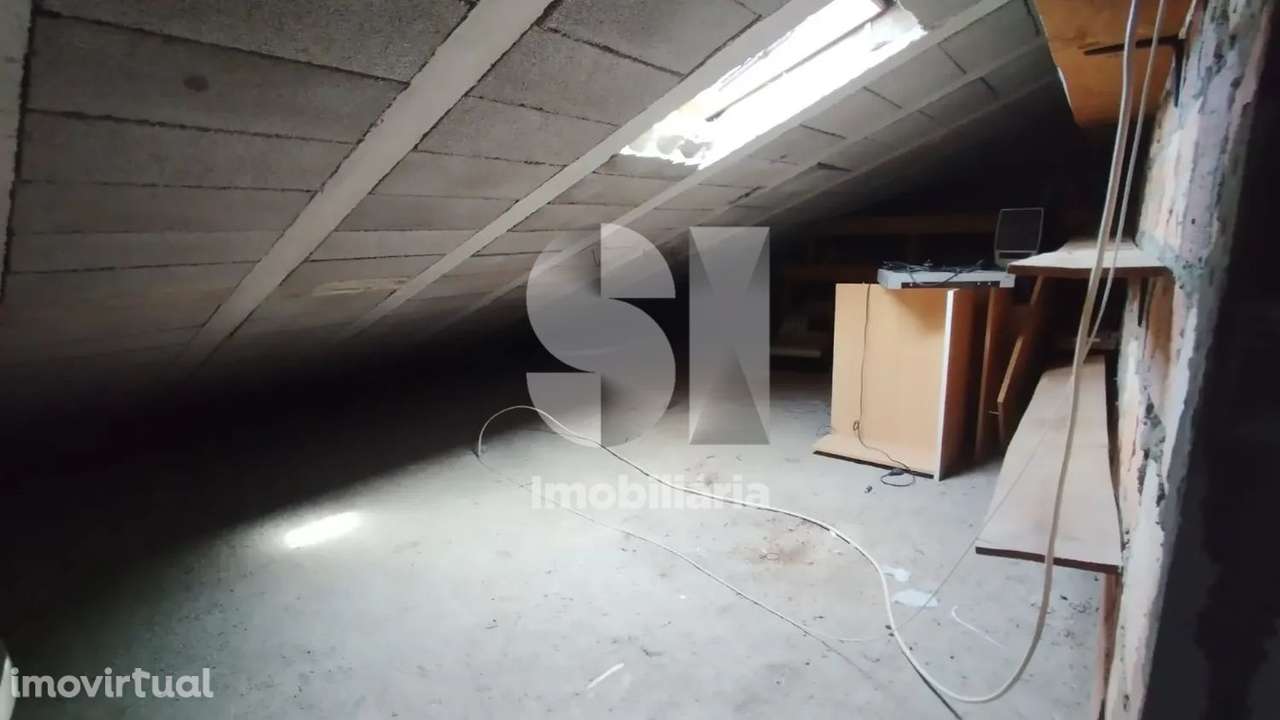 Andar Moradia T3 na Póvoa de Varzim – Localização de Excelência! - Grande imagem: 3/41