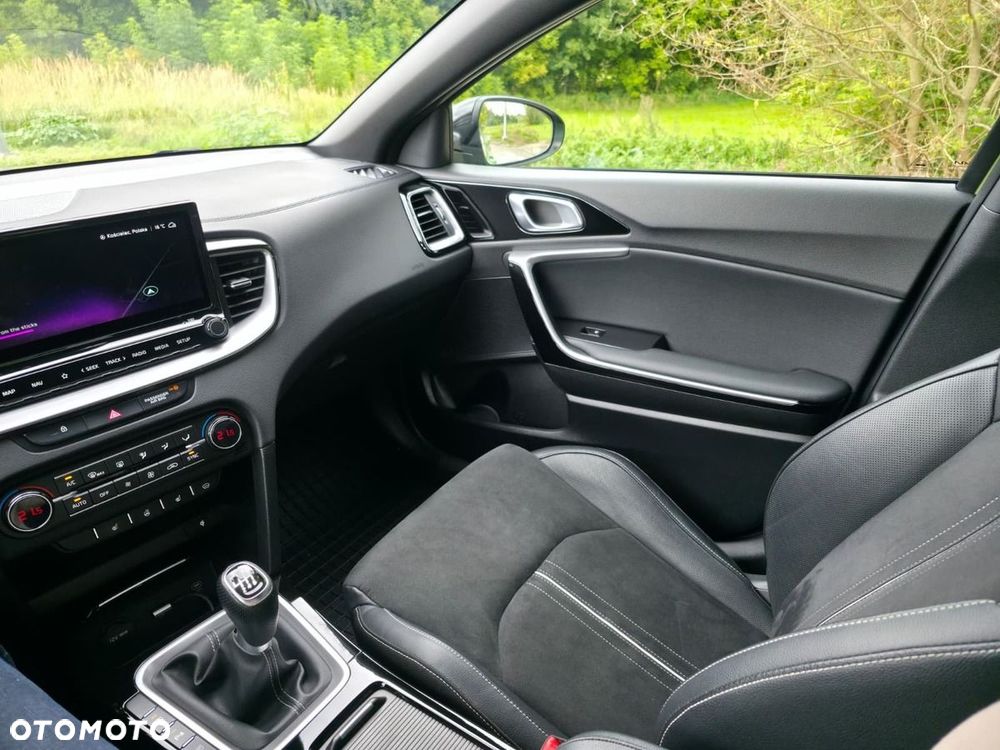 Kia XCeed 1.5 T-GDI GT-Line - 11