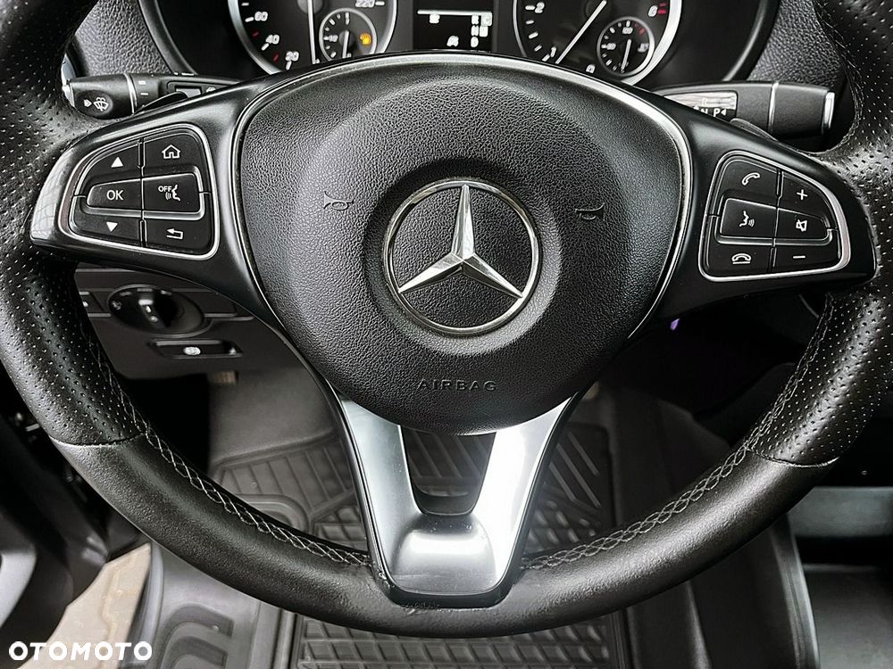 Mercedes-Benz Vito - 22