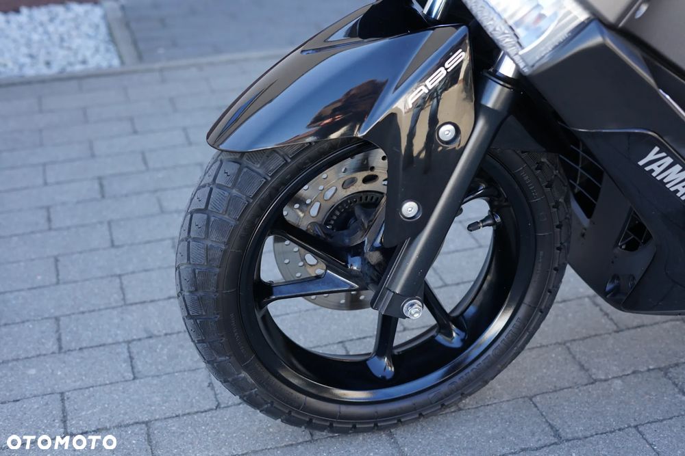 Yamaha NMAX - 30