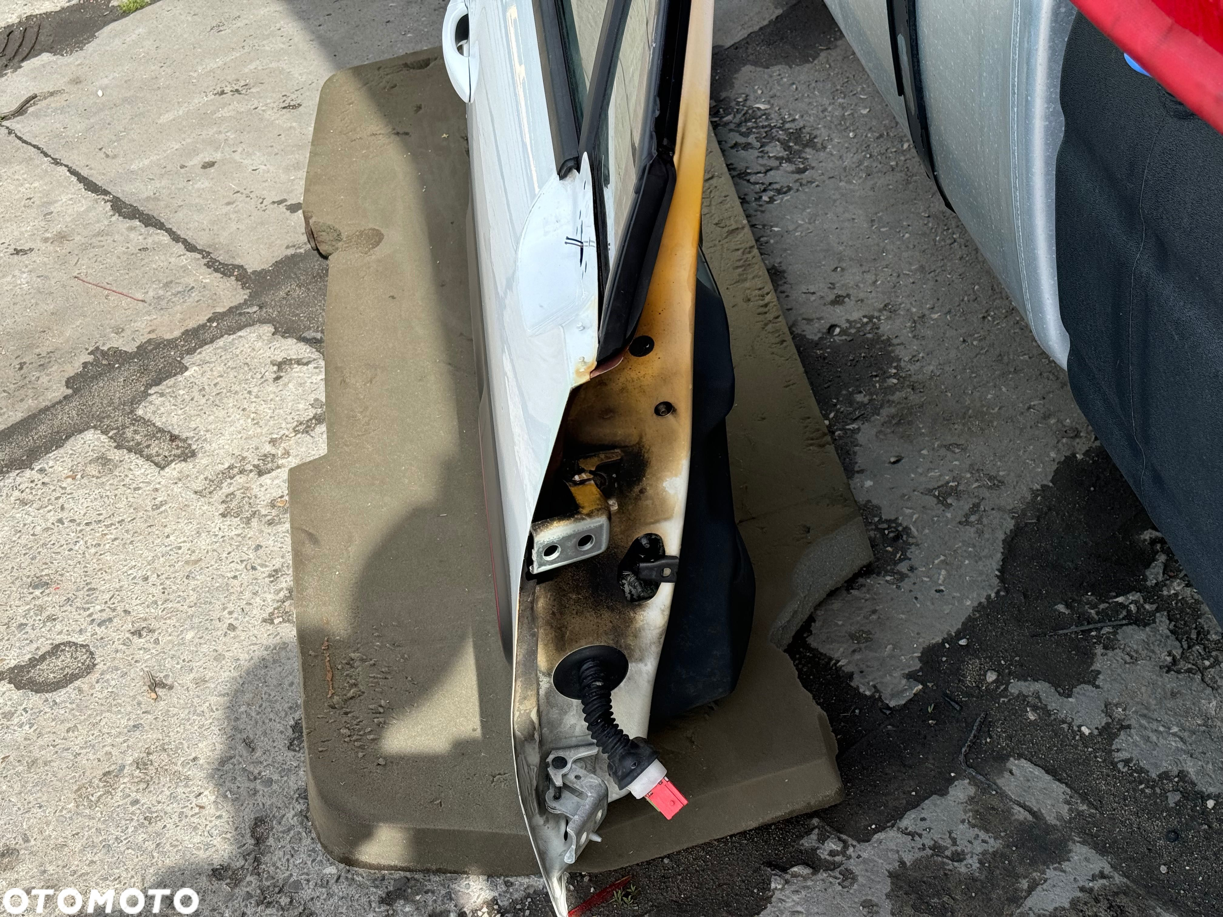 Drzwi Citroen c3 III Prawy Przód Kolor: EWP - 3