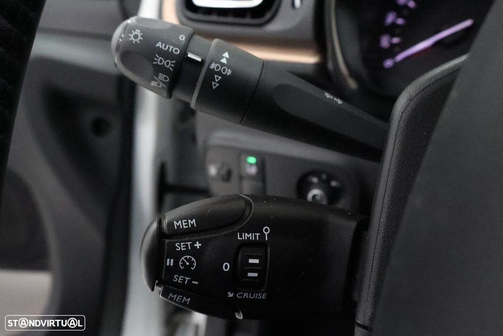 Citroën C3 1.2 PureTech C-Series - 16