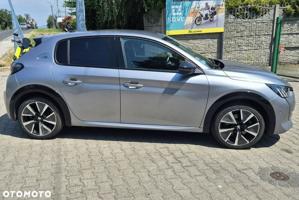Peugeot 208 - 6