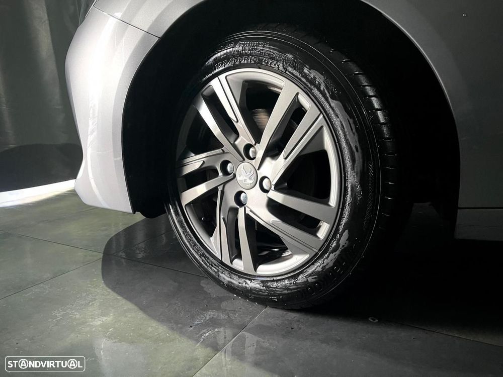 Peugeot 208 1.2 PureTech Active - 5