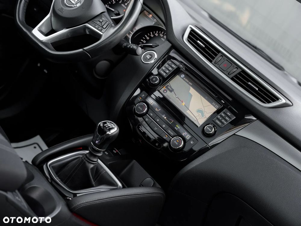 Nissan Qashqai 1.2 DIG-T N-Connecta EU6 - 22