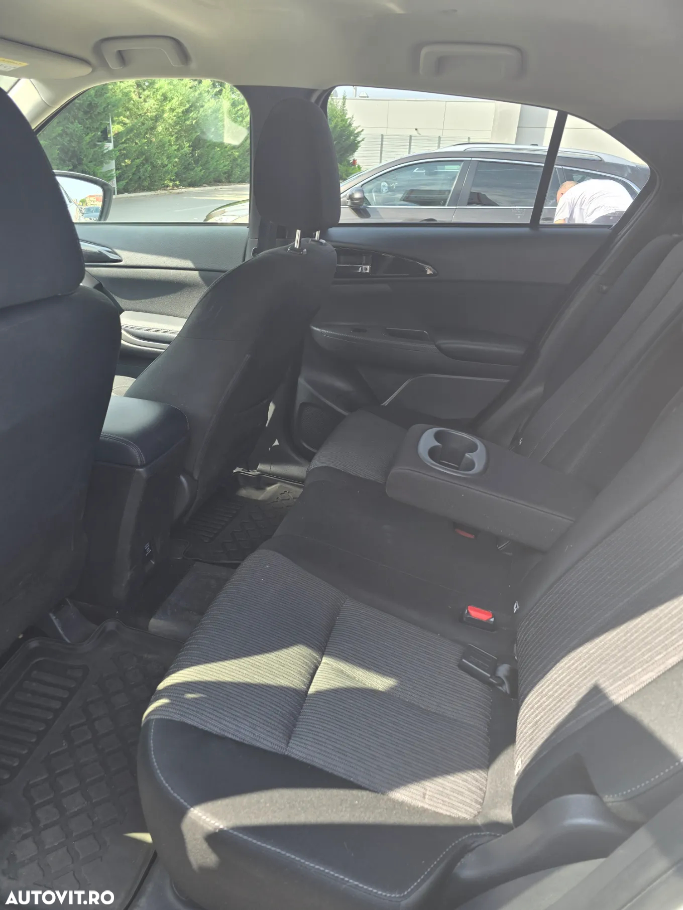Mitsubishi Eclipse-Cross Plug-In Hybrid 4WD Basis - 11