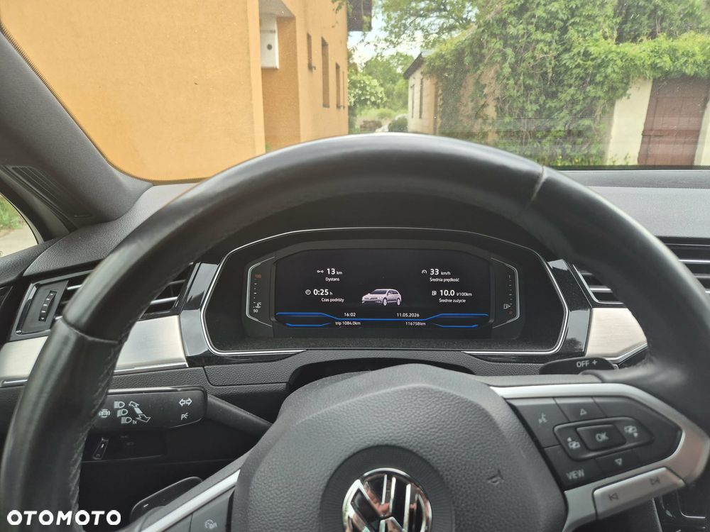 Volkswagen Passat - 9