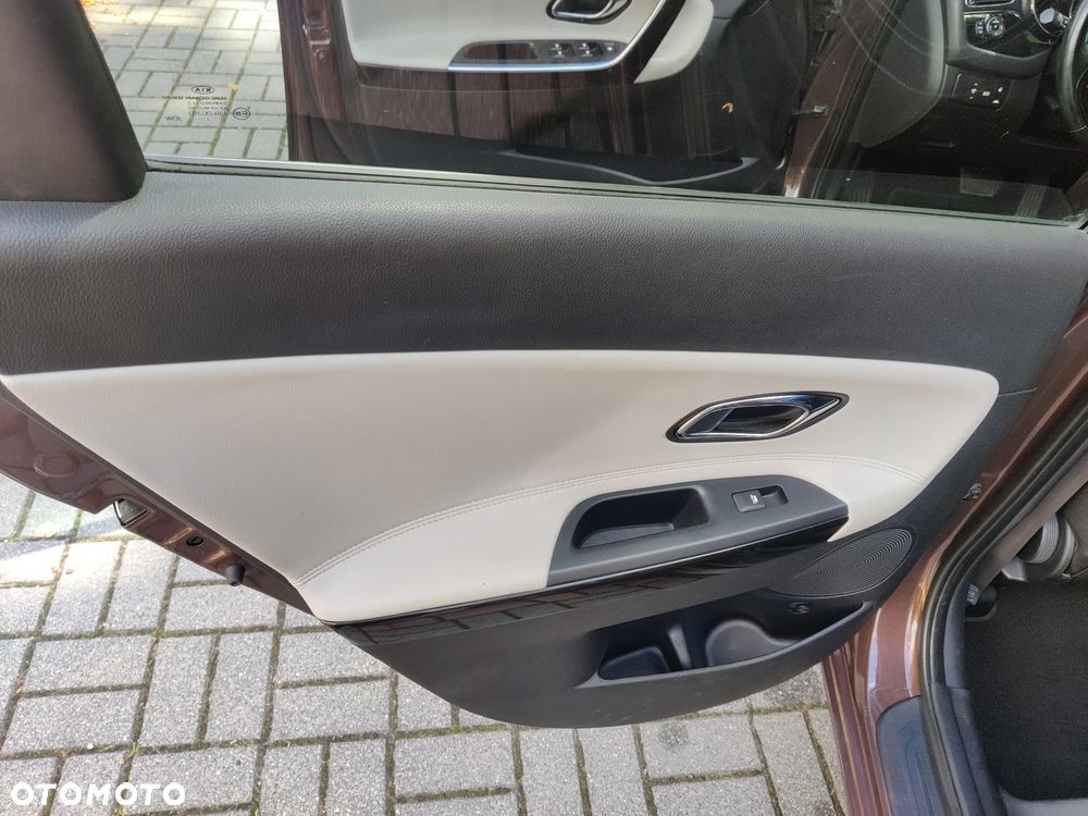 Kia Ceed 1.6 GDI DCT Platinum Edition - 22
