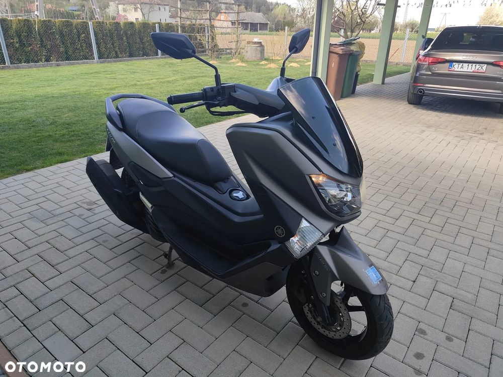 Yamaha NMAX - 10