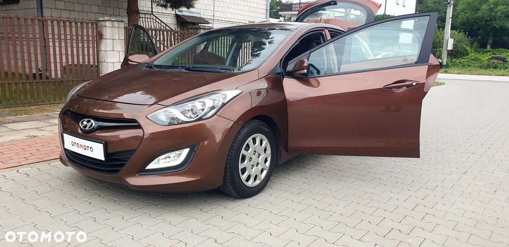 Hyundai i30 1.4 CRDi Premium - 13