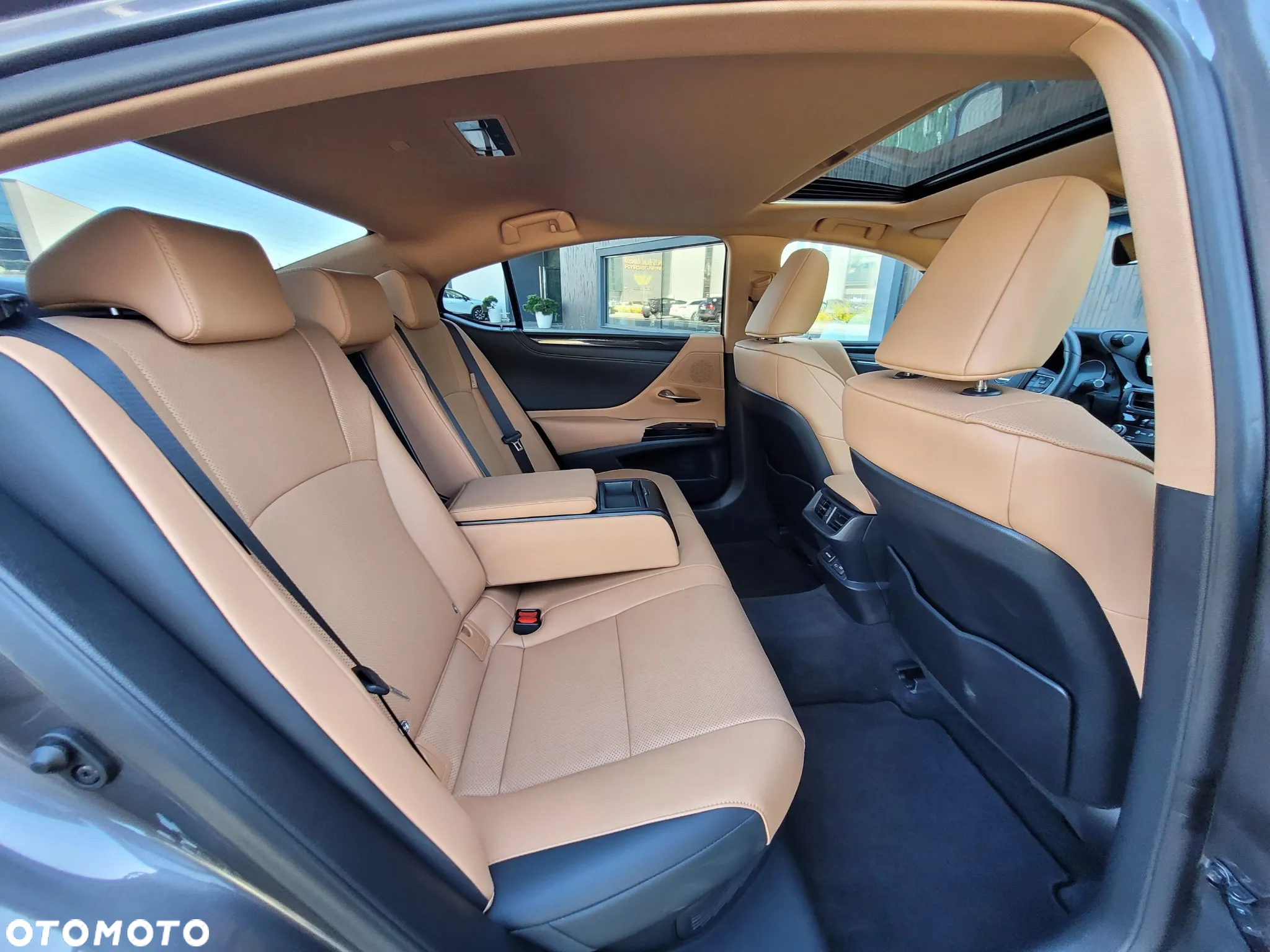 Lexus ES - 17