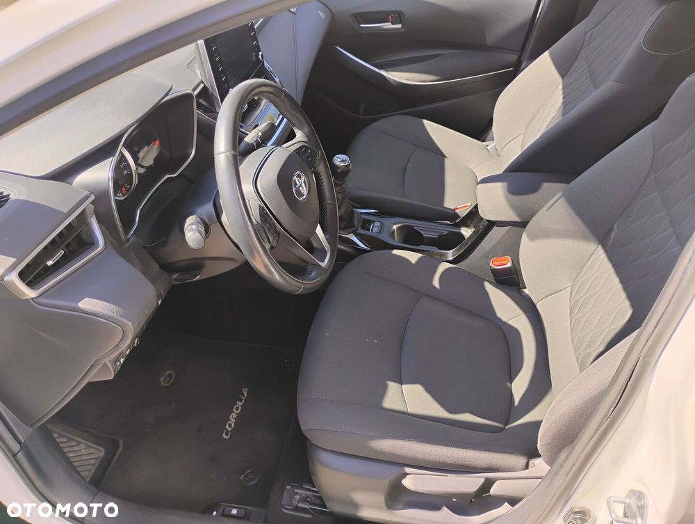 Toyota Corolla - 9