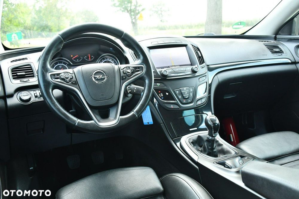 Opel Insignia - 23