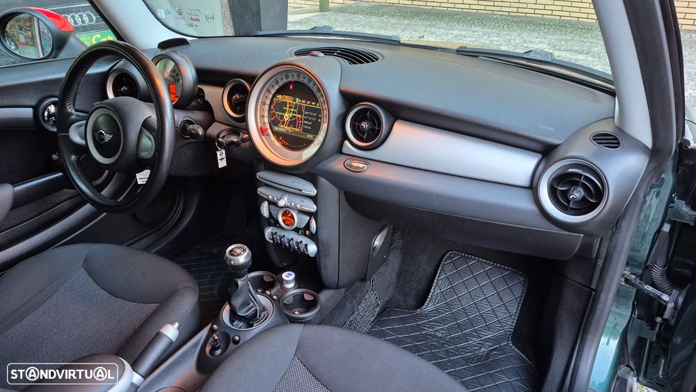 MINI 3 Portas Cooper D - 11