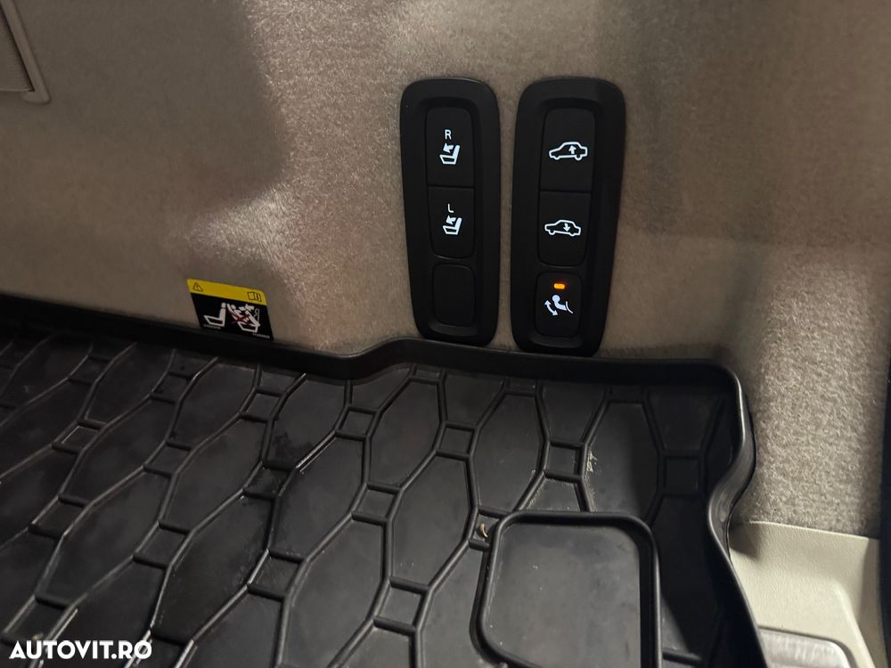 Volvo XC 60 - 18