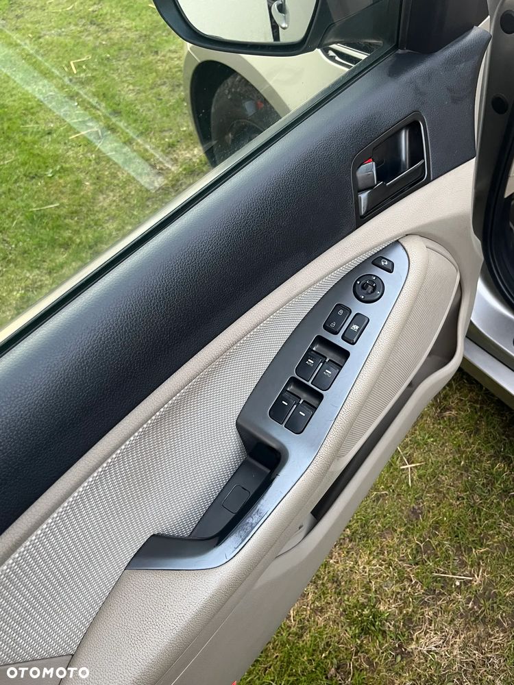 Kia Optima 1.7 CRDi M - 15