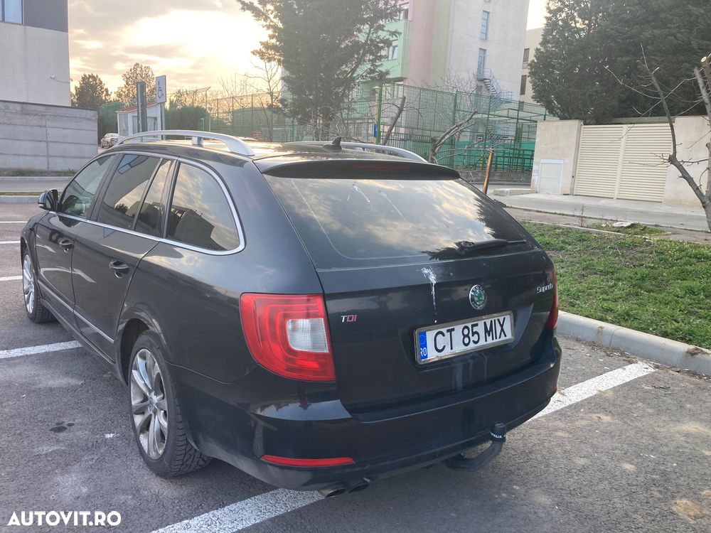 Skoda Superb 2.0 TDI DSG Elegance - 6