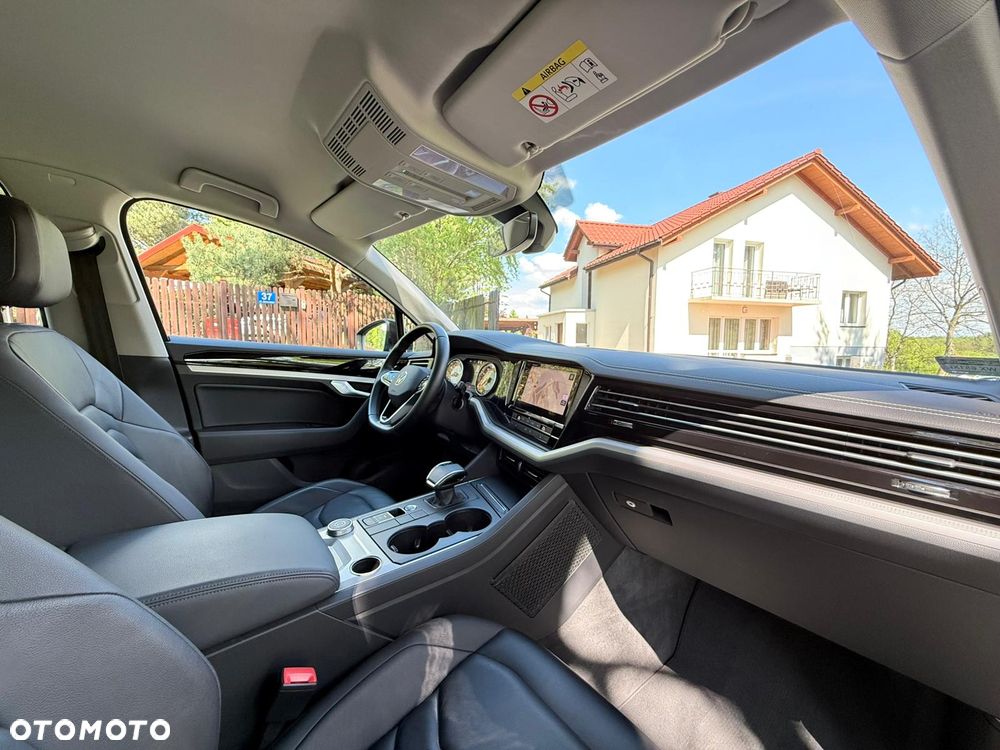 Volkswagen Touareg 3.0 V6 TDI SCR 4Mot Elegance - 29
