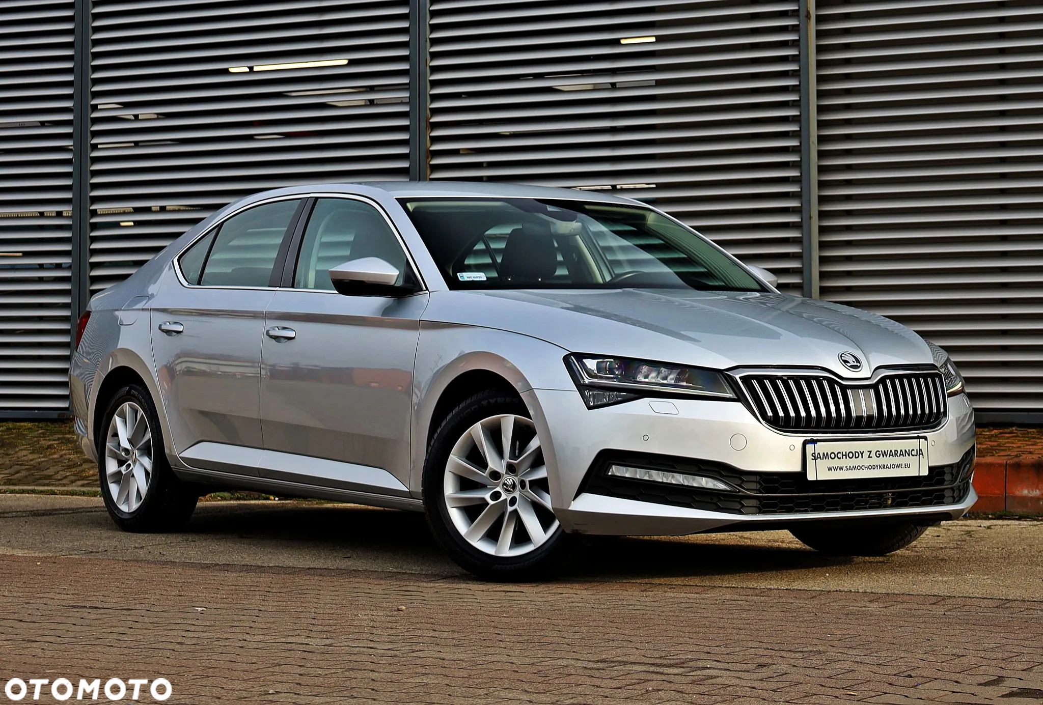 Skoda Superb 2.0 TDI SCR Ambition - 2