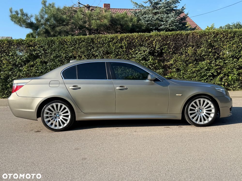 BMW Seria 5 530d - 24